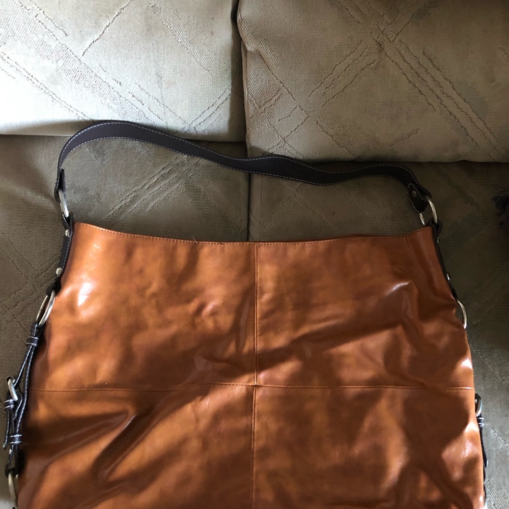 Braciano Handbag in Camel